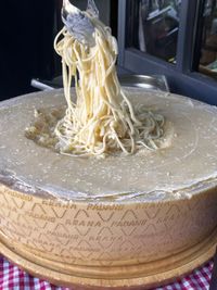 Spaghetti im Parmesan